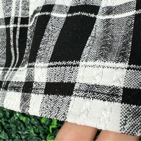 Bebe Plaid Mock Neck Sleeveless Crop Knit Tartan Top Sz M - Picture 3 of 9